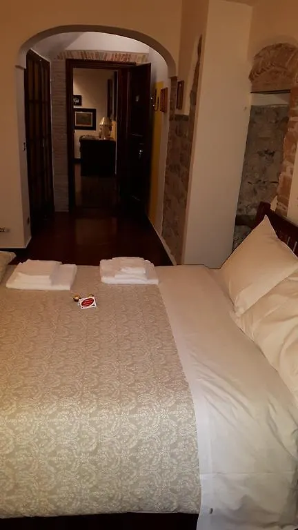 Hotel Torre Cepollini à Albenga Maison d'hôtes